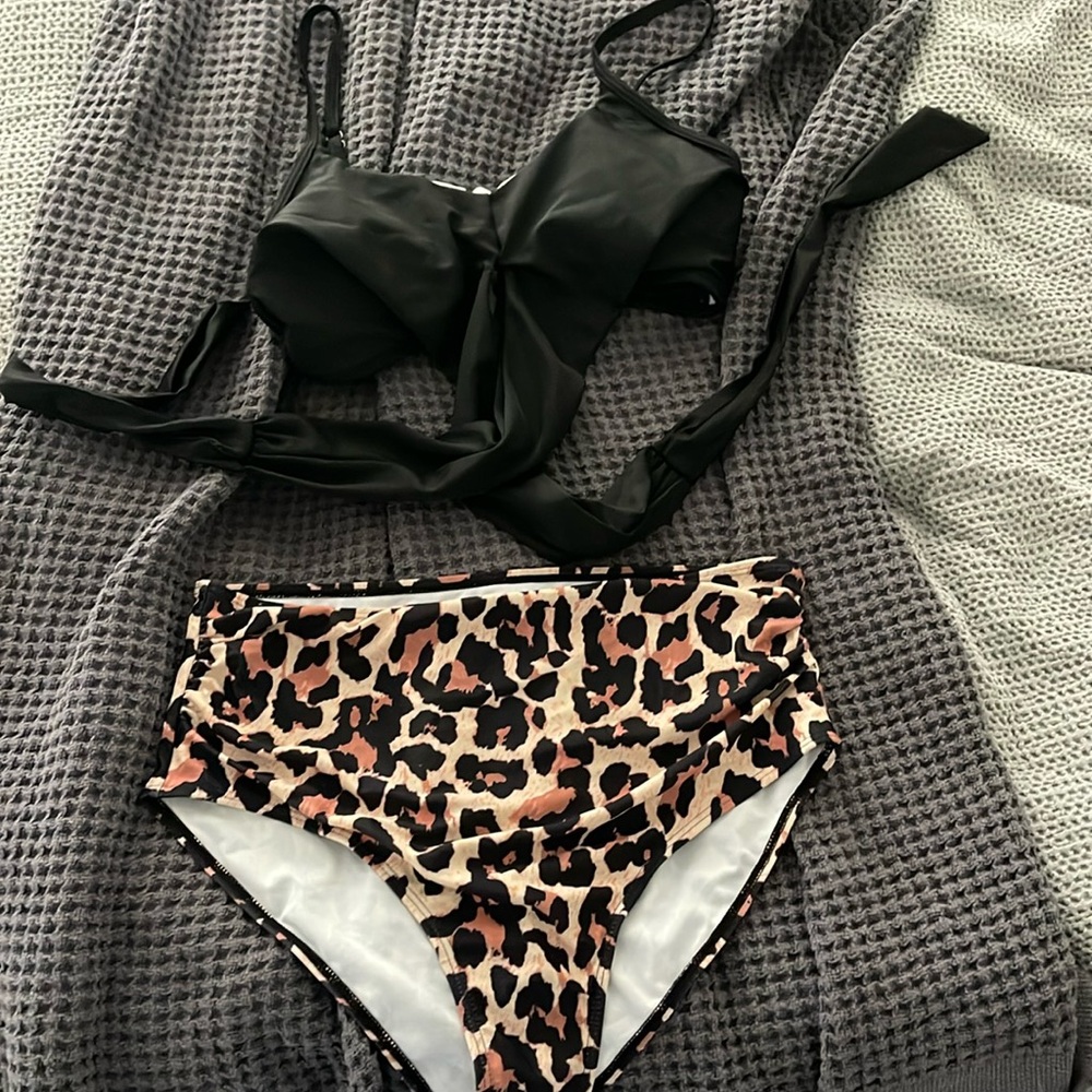 Large high wasted leopard swim suit , Large
